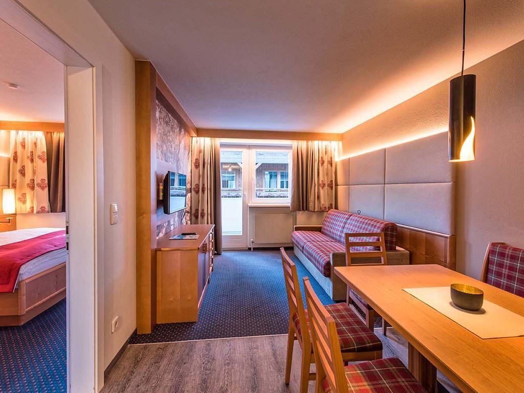 Hotel Universo Serfaus Rum bild